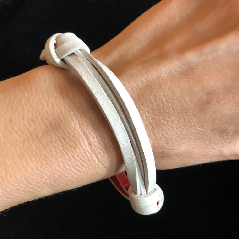 Elegant White Bracelet with Red Bead and Inspirational “Red” Quotes
